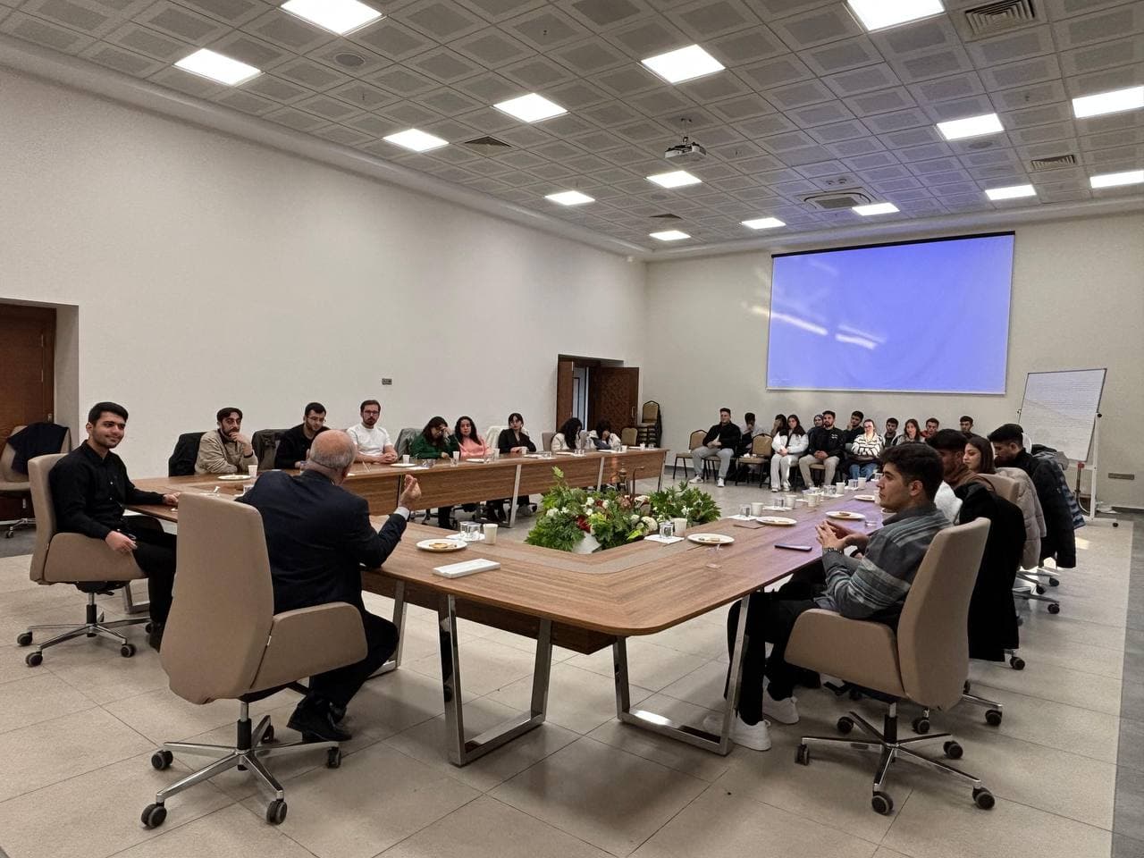 Hukuk Söyleşisi ve Tecrübe Paylaşımı Oturumu