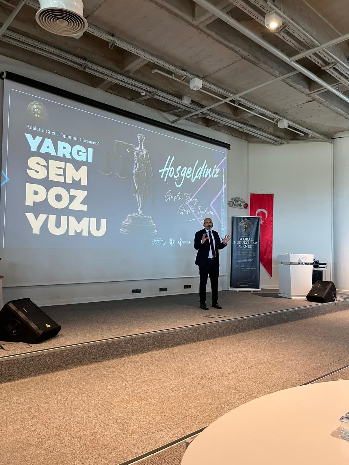 YARGI SEMPOZYUMU İLK OTURUM: SAVUNMA